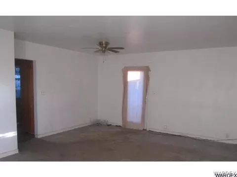 909 Bailey Ave, Needles, CA 92363 photo 3