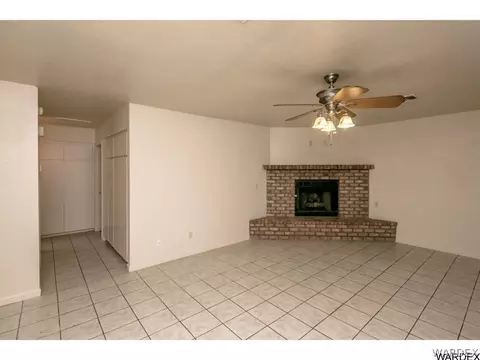 997 Shadow Crest Cir, Kingman, AZ 86409 photo 4