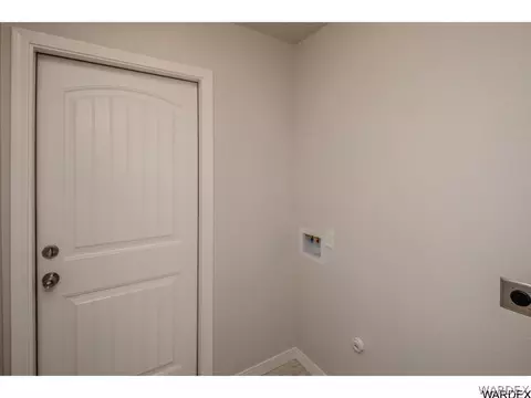 2823 Chambers Ave, Kingman, AZ 86401 photo 13
