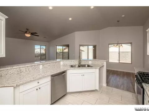 2823 Chambers Ave, Kingman, AZ 86401 photo 26