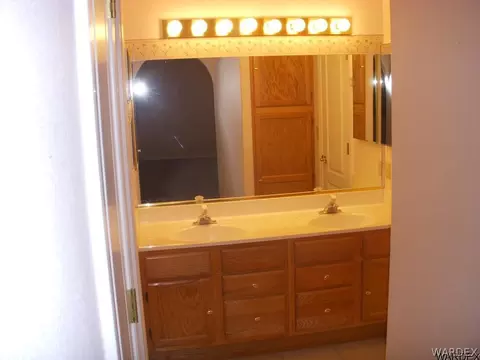 3840 E Packard Ave, Kingman, AZ 86409 photo 8