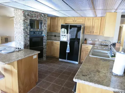 836 Beach Dr, Needles, CA 92363 photo 2