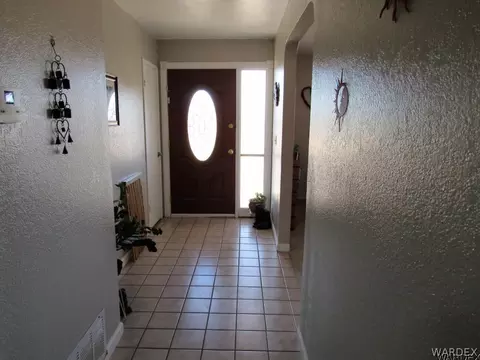 2206 E Greasewood Dr, Kingman, AZ 86409 photo 3