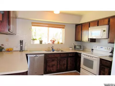 2206 E Greasewood Dr, Kingman, AZ 86409 photo 12