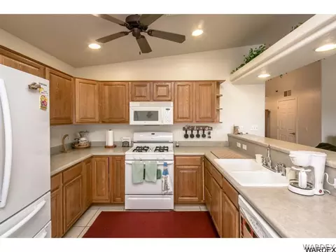 3327 E Cane Dr, Kingman, AZ 86409 photo 13