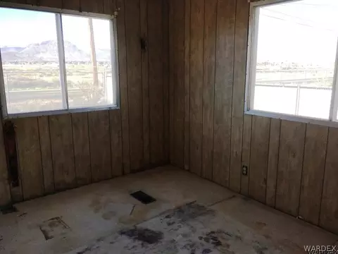 4449 N Eagle Dr, Kingman, AZ 86409 photo 8