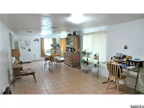 565 E Beverly Ave, Kingman, AZ 86409 photo 7