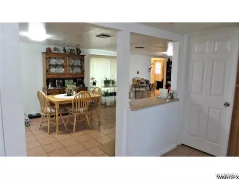 565 E Beverly Ave, Kingman, AZ 86409 photo 6