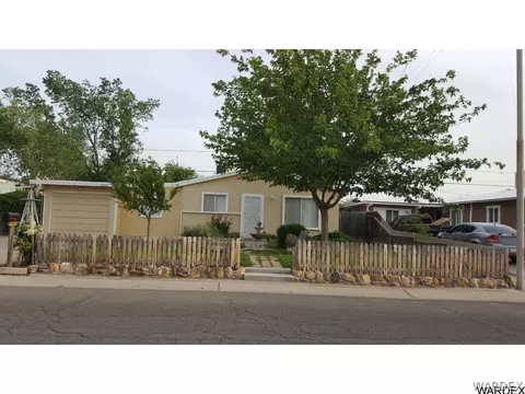 2028 Davis Ave, Kingman, AZ 86401 photo 2
