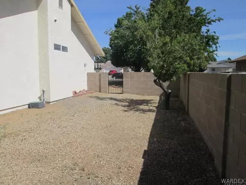 2194 E Mcvicar Ave, Kingman, AZ 86409 photo 11