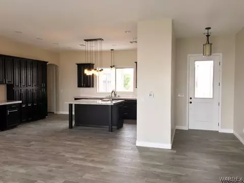 1802 E Aloe St, Kingman, AZ 86409 photo 4