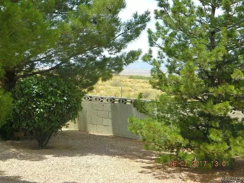 7804 E Devils Arch Dr, Kingman, AZ 86401 photo 11