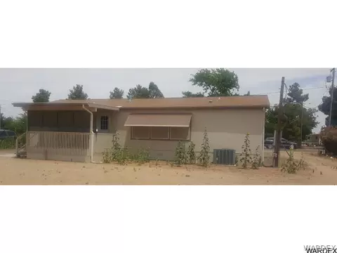 4425 N Pinal St, Kingman, AZ 86409 photo 2