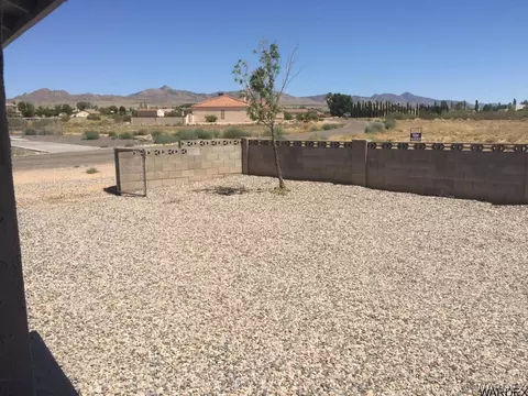 7862 E Larkspur Dr, Kingman, AZ 86401 photo 6