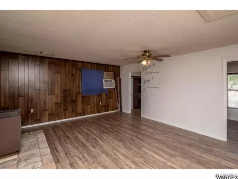 585 E Berk Ave, Kingman, AZ 86409 photo 22