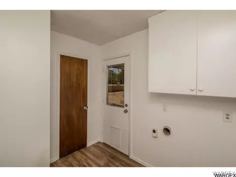 585 E Berk Ave, Kingman, AZ 86409 photo 29