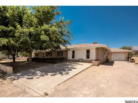 585 E Berk Ave, Kingman, AZ 86409 photo 5
