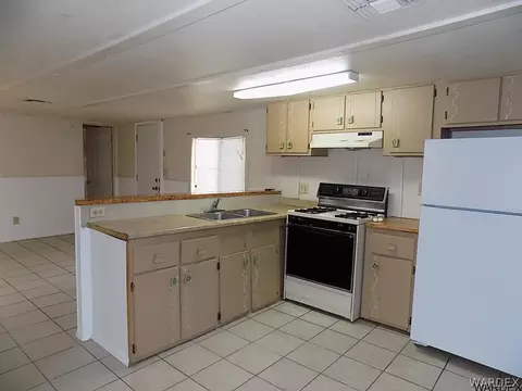 1960 E Suffock Ave, Kingman, AZ 86409 photo 4