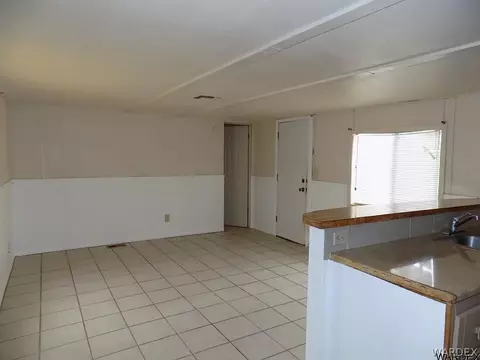 1960 E Suffock Ave, Kingman, AZ 86409 photo 2