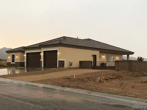 1805 E Blue Flame St, Kingman, AZ 86409 photo 4