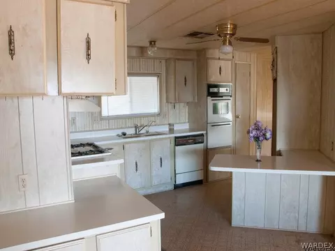 3075 E Devlin Ave, Kingman, AZ 86409 photo 3