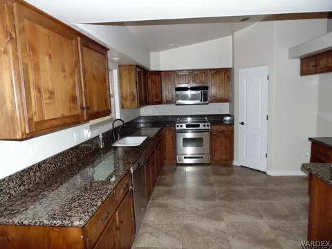 7125 E Stoneaxe Dr, Kingman, AZ 86401 photo 4