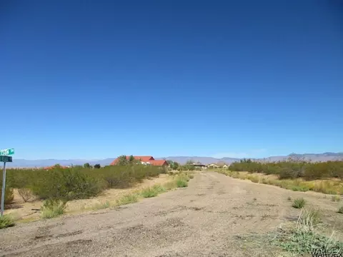 6761 E Stetson Dr, Kingman, AZ 86401 photo 2