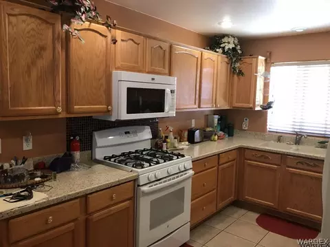 3956 E Nicole Ave, Kingman, AZ 86409 photo 8