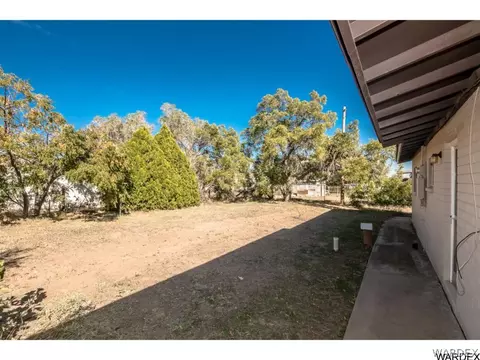 425 E Berk Ave, Kingman, AZ 86409 photo 10
