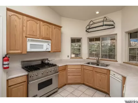 4270 E Surrey Loop, Kingman, AZ 86401 photo 9