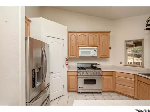 4270 E Surrey Loop, Kingman, AZ 86401 photo 8