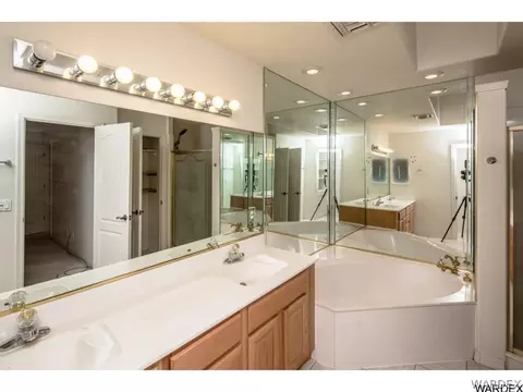 4270 E Surrey Loop, Kingman, AZ 86401 photo 14