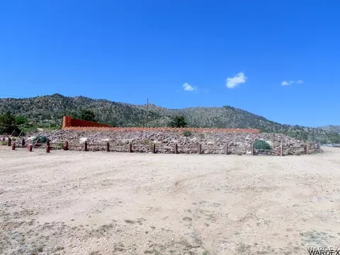 10763 E Spring Valley Dr, Hackberry, AZ 86411 photo 2
