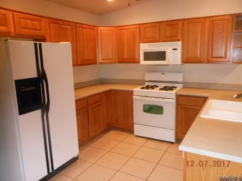 3315 E Cane Dr, Kingman, AZ 86409 photo 2