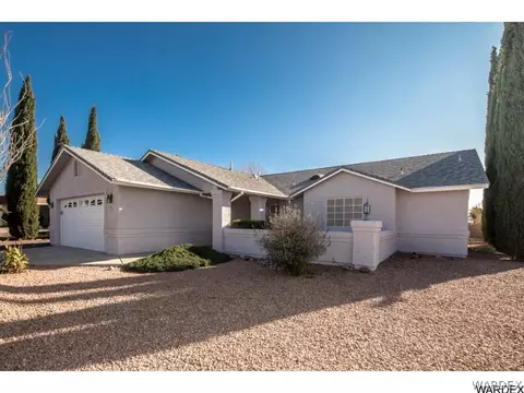 7794 E Saddleback Dr, Kingman, AZ 86401 photo 4