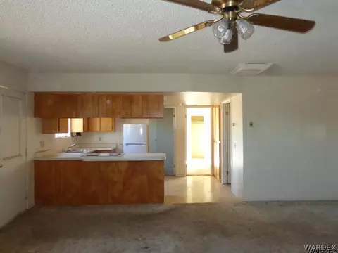 2194 E Hackamore Dr, Mohave Valley, AZ 86440 photo 6