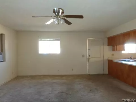 2194 E Hackamore Dr, Mohave Valley, AZ 86440 photo 4