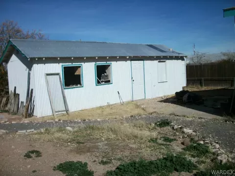 555 E Beverly Ave, Kingman, AZ 86409 photo 2