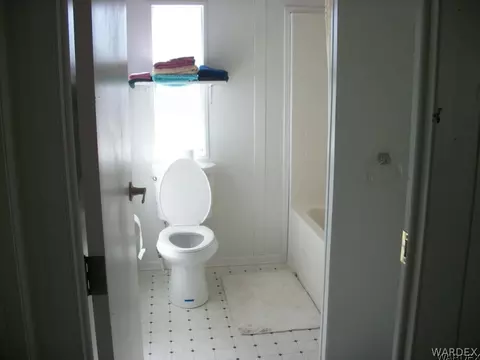 555 E Beverly Ave, Kingman, AZ 86409 photo 7