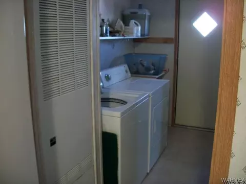 555 E Beverly Ave, Kingman, AZ 86409 photo 4