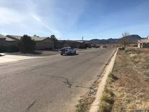 3773 E Suffock Ave, Kingman, AZ 86409 photo 3