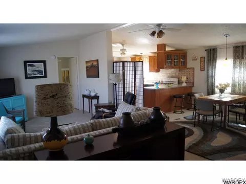 485 E Berk Ave, Kingman, AZ 86401 photo 2