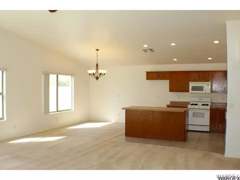 3926 E Packard Ave, Kingman, AZ 86409 photo 5