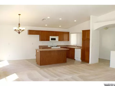 3926 E Packard Ave, Kingman, AZ 86409 photo 6