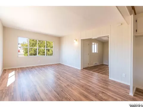 2830 E Mcvicar Ave, Kingman, AZ 86409 photo 3