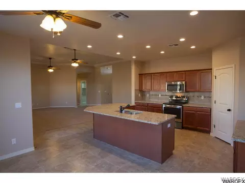 2004 Comanche Dr, Kingman, AZ 86401 photo 4