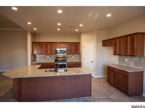 2004 Comanche Dr, Kingman, AZ 86401 photo 3