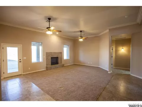 2004 Comanche Dr, Kingman, AZ 86401 photo 2