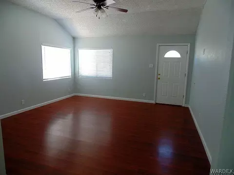 606 Silver St, Kingman, AZ 86401 photo 5