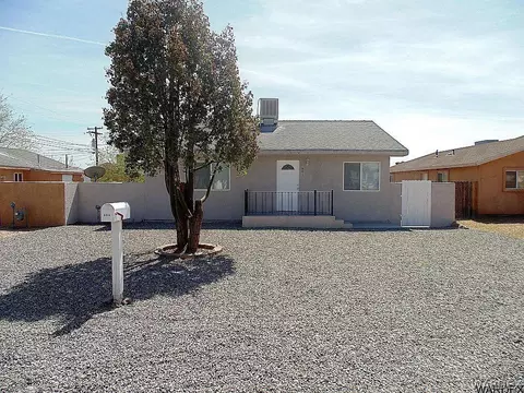 606 Silver St, Kingman, AZ 86401 photo 1